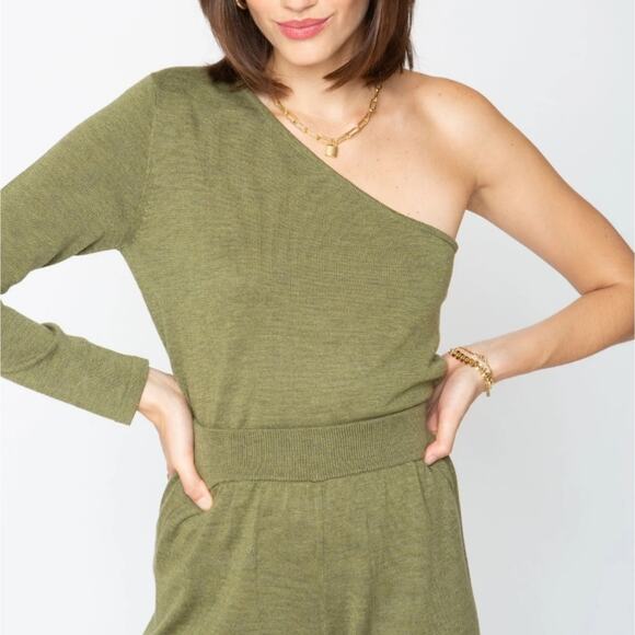 NEW Callahan Knitwear Revolve Two Piece Set Top and Bottom Knit Set Sage Green - Picture 4 of 16